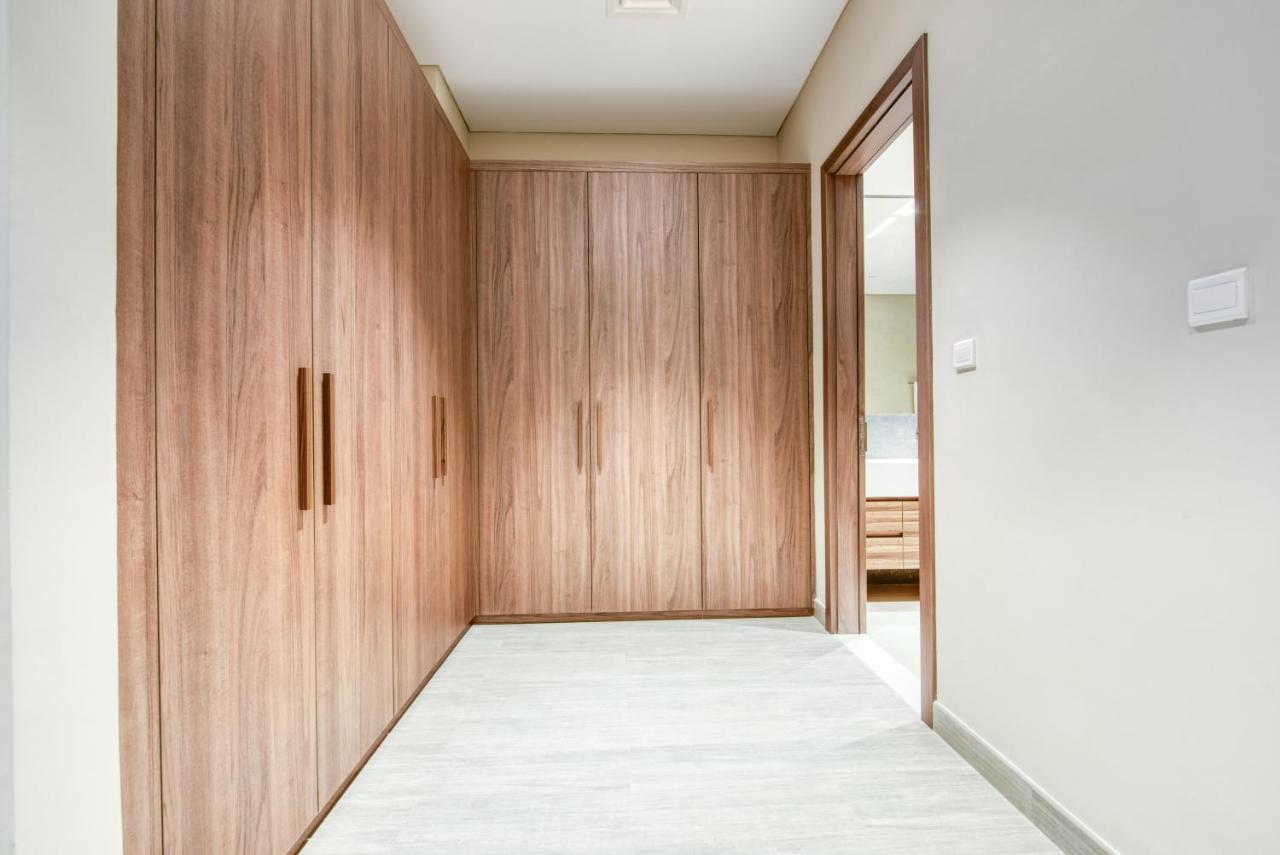 Sol Living - Sol Avenue Apartment Dubai Bagian luar foto