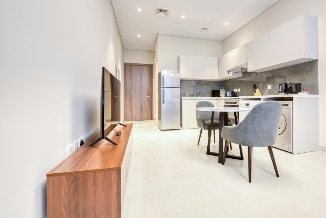 Sol Living - Sol Avenue Apartment Dubai Bagian luar foto
