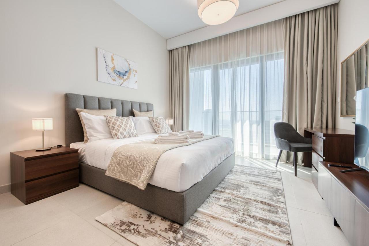 Sol Living - Sol Avenue Apartment Dubai Bagian luar foto