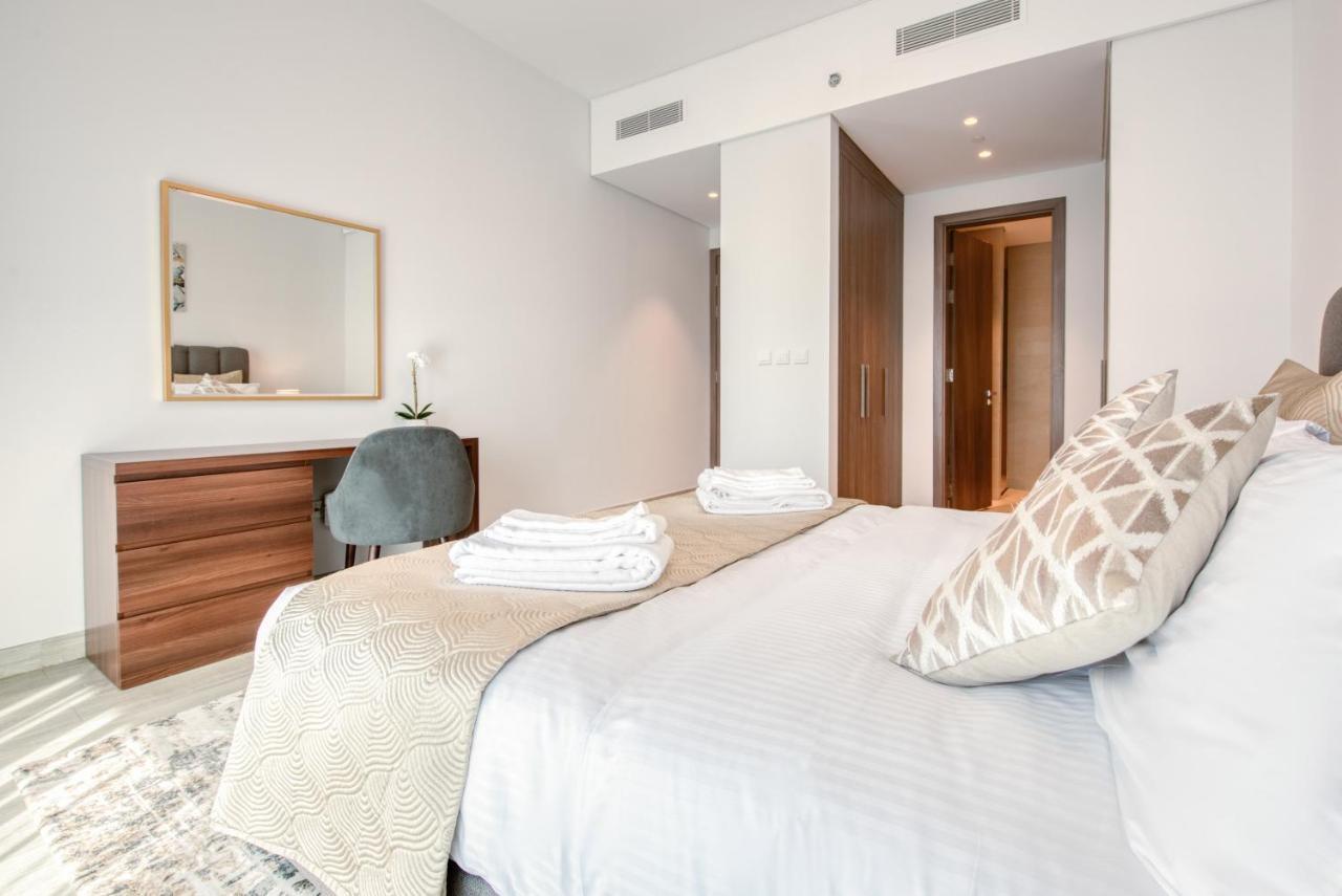 Sol Living - Sol Avenue Apartment Dubai Bagian luar foto