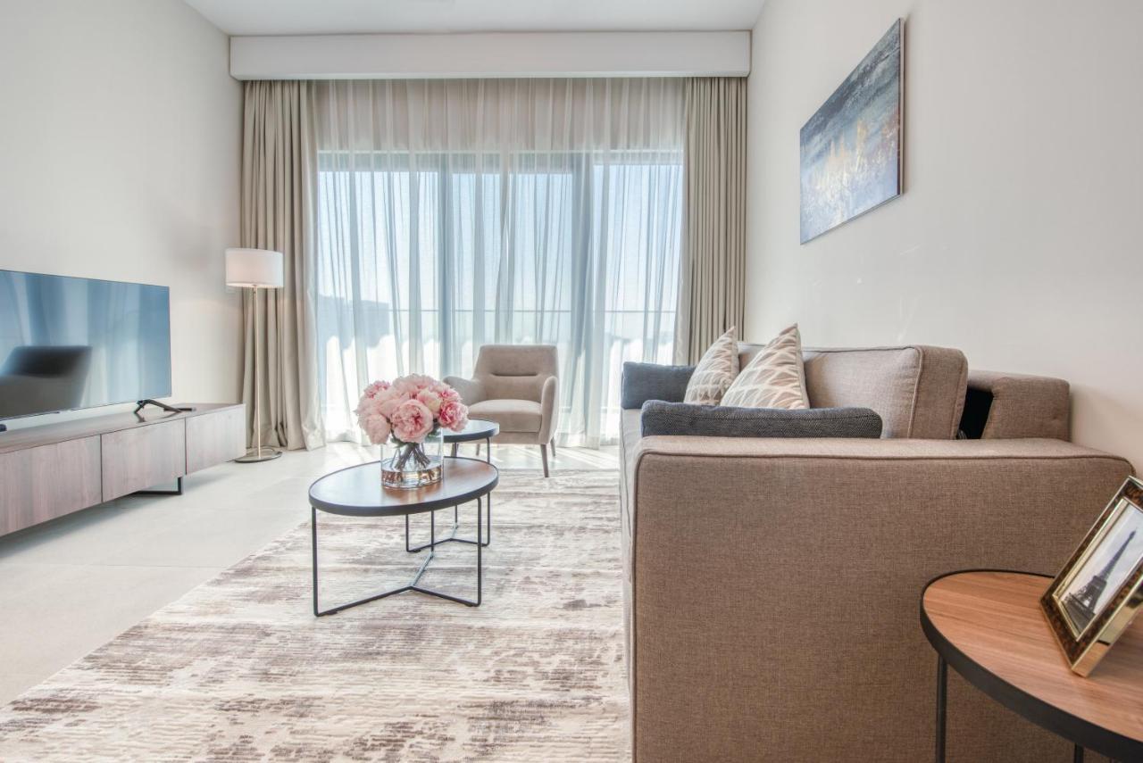 Sol Living - Sol Avenue Apartment Dubai Bagian luar foto