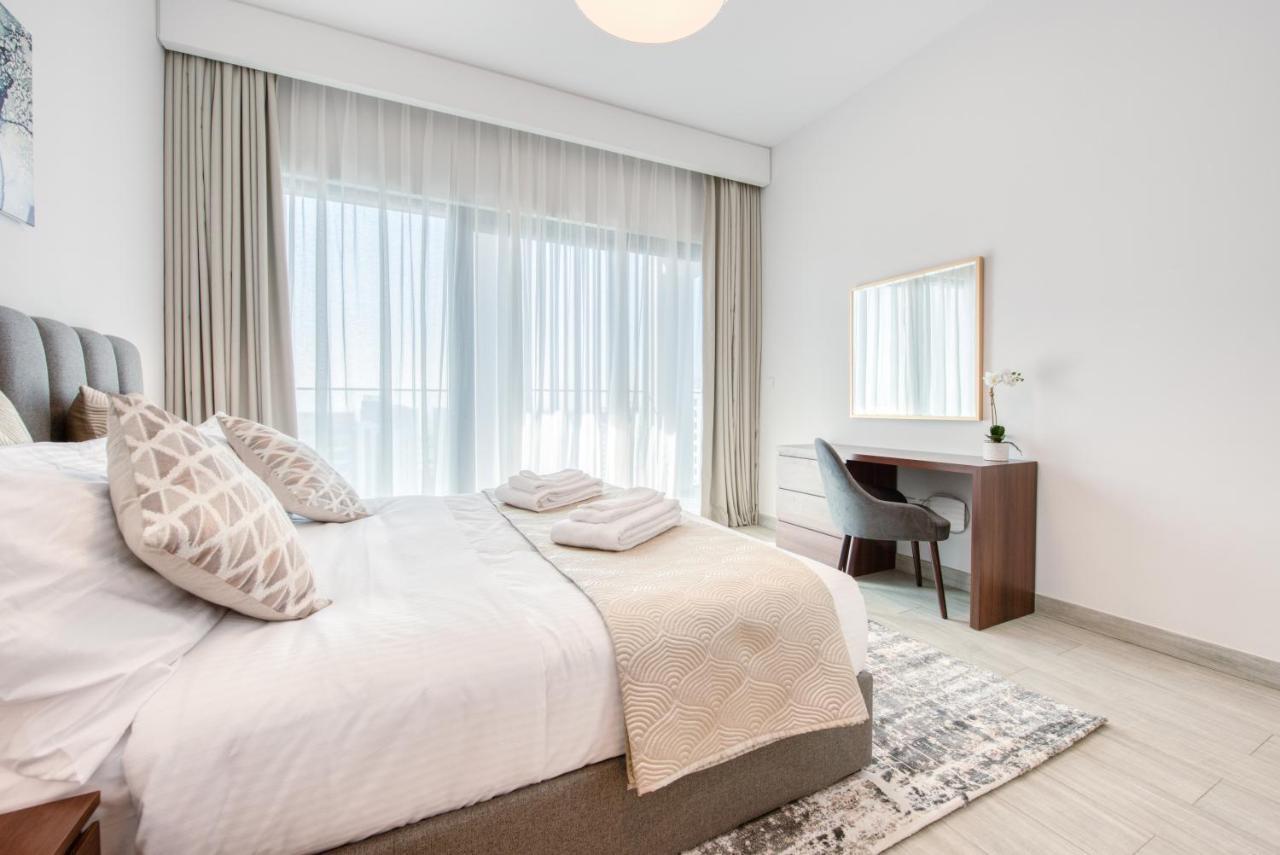 Sol Living - Sol Avenue Apartment Dubai Bagian luar foto