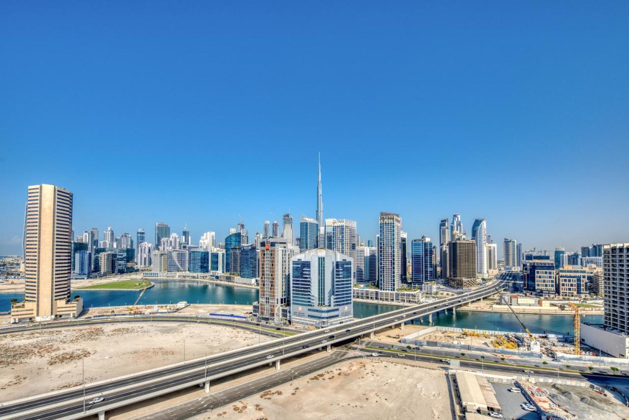 Sol Living - Sol Avenue Apartment Dubai Bagian luar foto