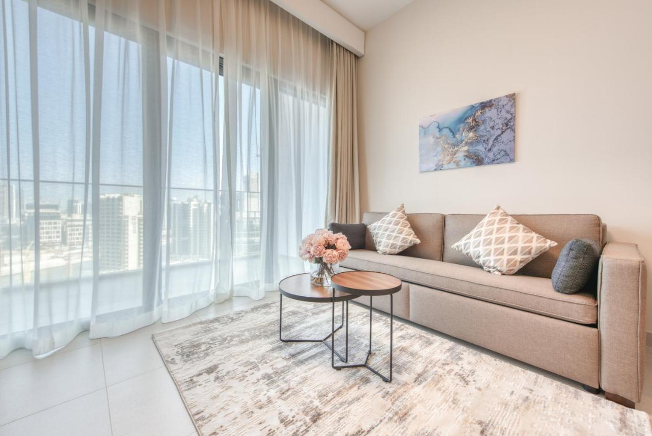 Sol Living - Sol Avenue Apartment Dubai Bagian luar foto