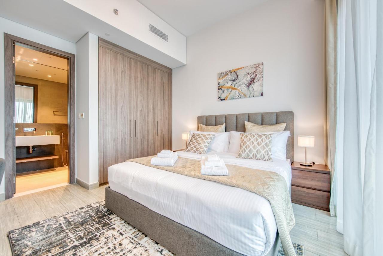 Sol Living - Sol Avenue Apartment Dubai Bagian luar foto