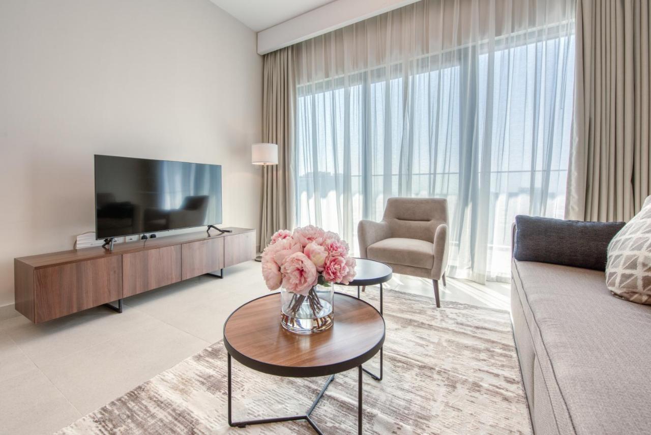 Sol Living - Sol Avenue Apartment Dubai Bagian luar foto